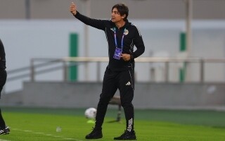 乌姆盖万队大胜霍夫坎队