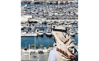 Яхты Дубай Марины готовятся к новому сезону